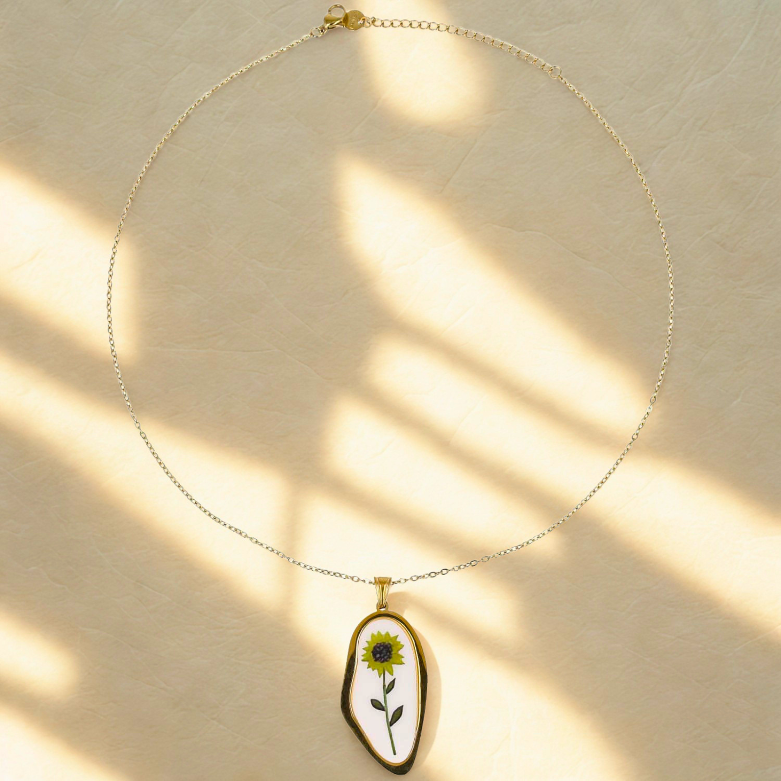 Collana Girasya